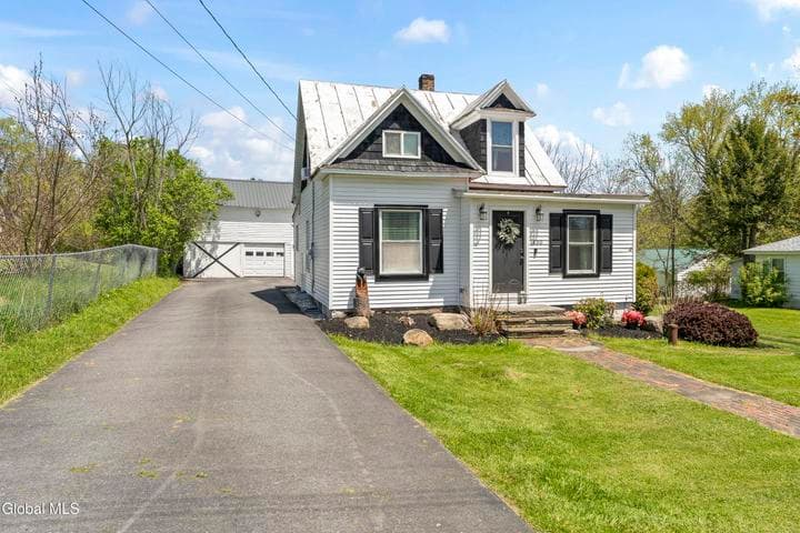 130 Charleston Street, Esperance, NY, photo 3