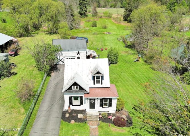 130 Charleston Street, Esperance, NY, photo 5