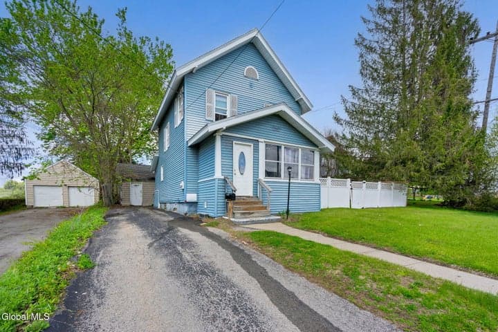 2 W 10th Avenue, Gloversville, NY, photo 2