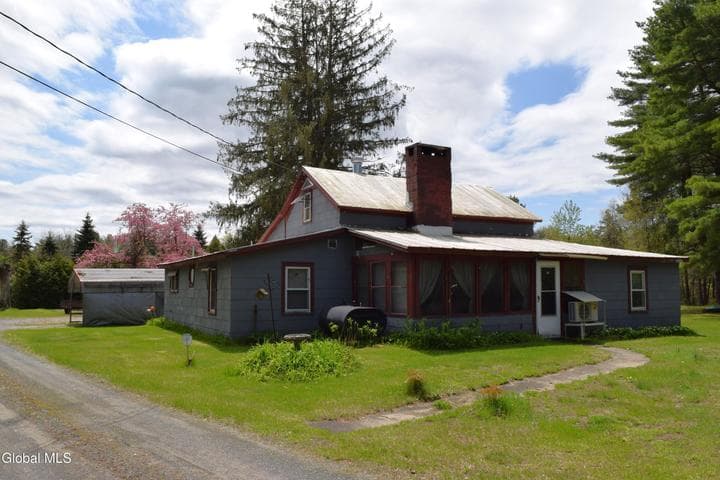 408 Reynolds Road, Moreau, NY