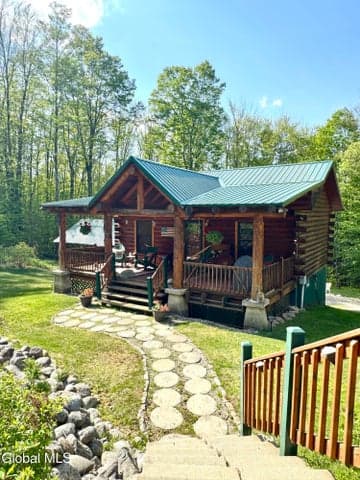 42 Hillcrest Drive, Warrensburg, NY, photo 3