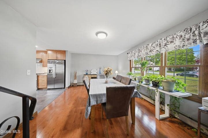 32 Willoughby Drive, Colonie, NY, photo 5