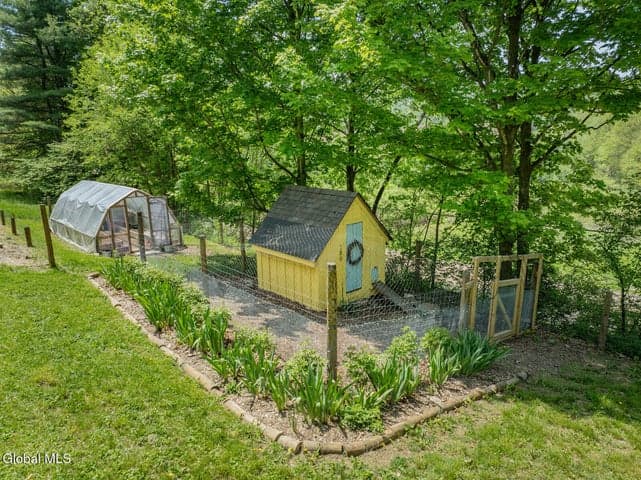 130 McMillan Road, Cambridge, NY, photo 3