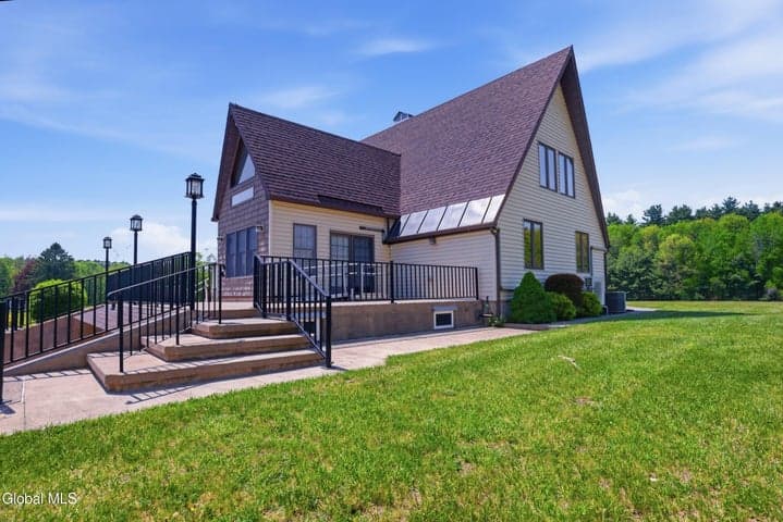 19 Polk Way, Poestenkill, NY, photo 1