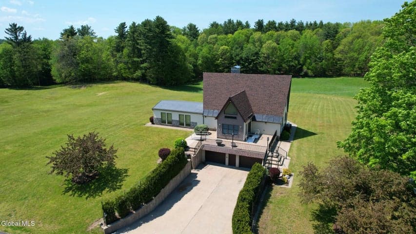 19 Polk Way, Poestenkill, NY, photo 4