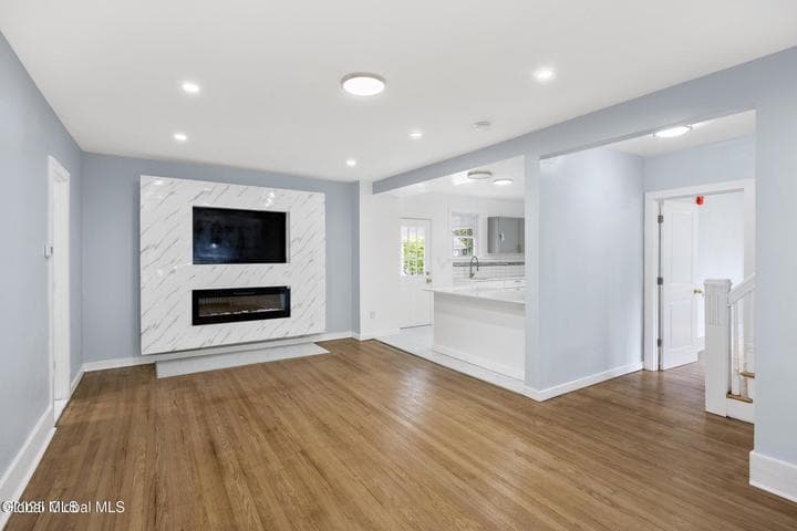 979 Washington Avenue, Albany, NY, photo 5