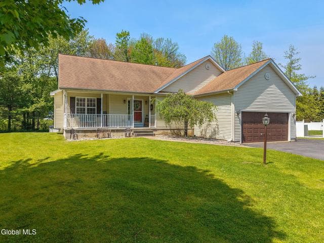 1150 Dianne Court, Rotterdam, NY, photo 1