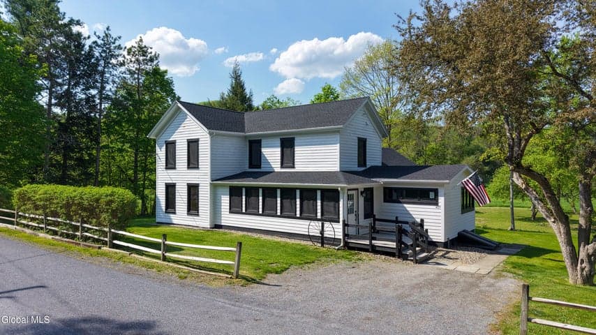 489 Wilson Hill Road, Hoosick Falls, NY, photo 2