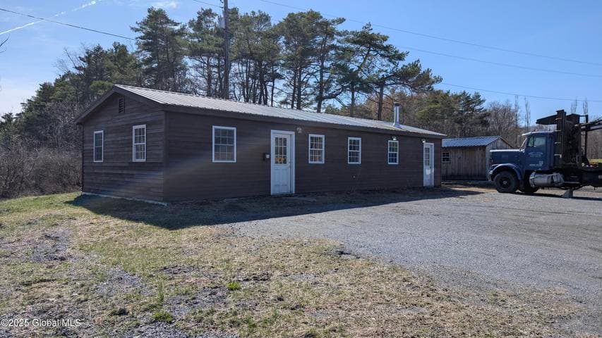 329 County Route 43, Argyle, NY