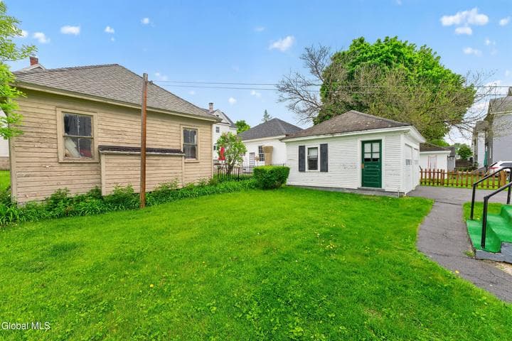 357 Division Street, Amsterdam, NY, photo 5