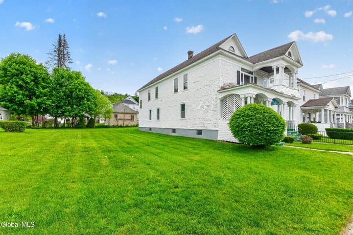357 Division Street, Amsterdam, NY, photo 3