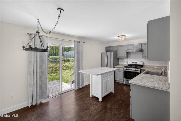 65 Curt Boulevard, Saratoga Springs, NY, photo 3