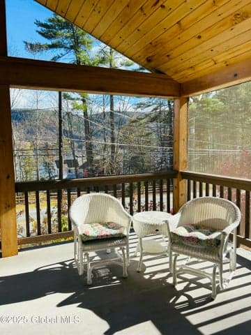 8 Sunrise Court, Hague, NY, photo 2