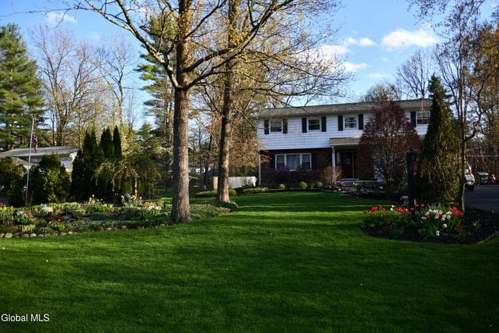 9 Hopeful Lane, Wilton, NY, photo 4