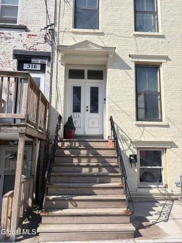 318 1st Street, Albany, NY, photo 1