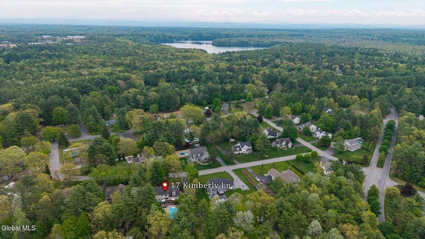 17 Kimberly Lane, Queensbury, NY, photo 5