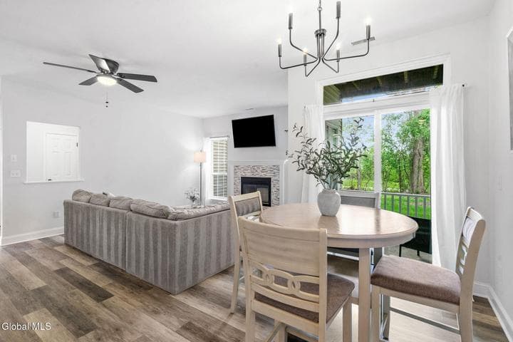 213 Diamond Rock Circle, Troy, NY, photo 5
