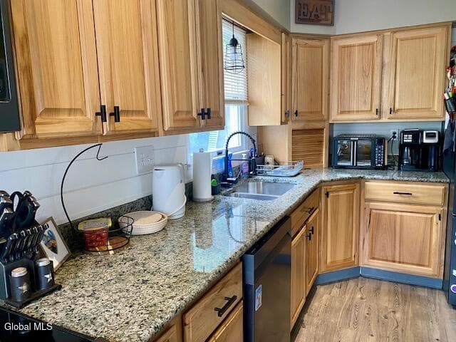 4 Geers Hollow Lane, Hoosick Falls, NY, photo 5
