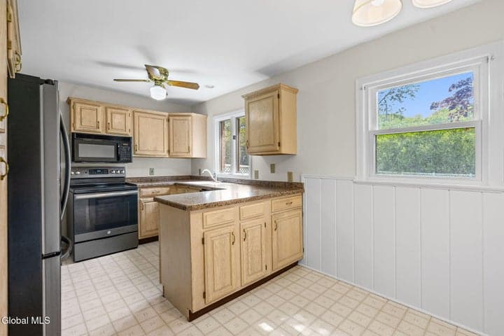 1246 Sumner Avenue, Schenectady, NY, photo 5