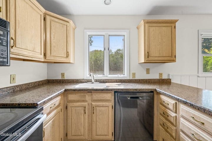 1246 Sumner Avenue, Schenectady, NY, photo 4