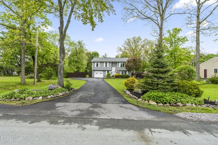 331 Butterfield Avenue, Glenville, NY, photo 1