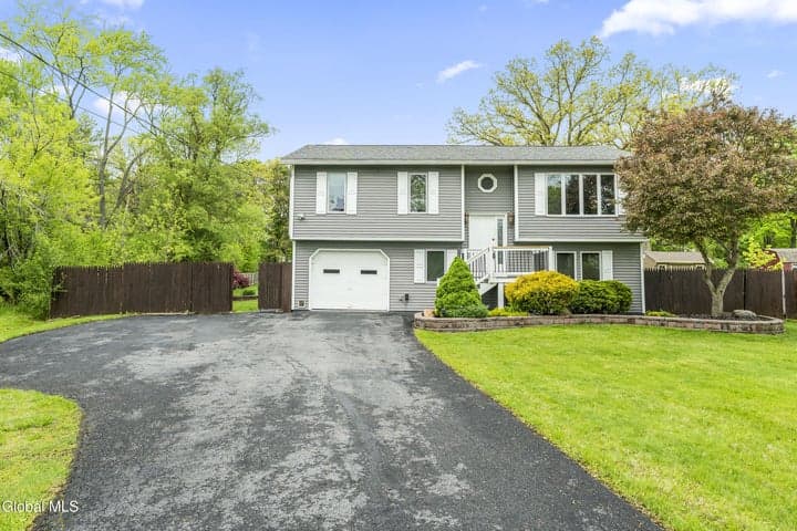 331 Butterfield Avenue, Glenville, NY, photo 2