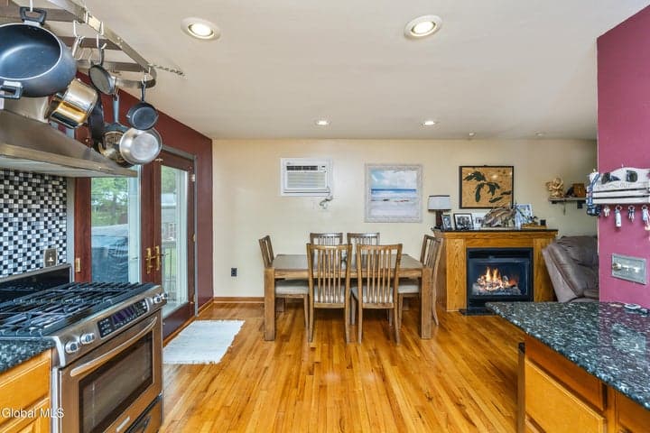 331 Butterfield Avenue, Glenville, NY, photo 4