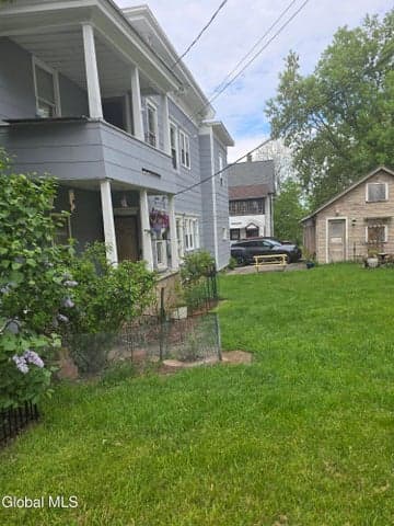 110 Broad Street, Gloversville, NY, photo 3