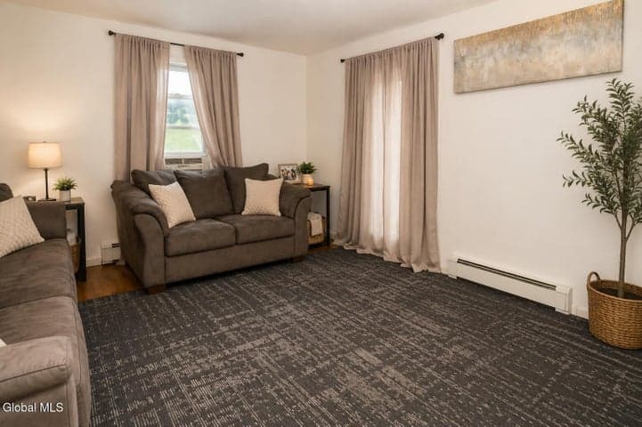 6 Tennessee Avenue, Colonie, NY, photo 4