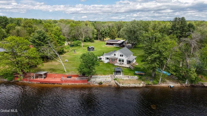 18 Hudson View Lane, Queensbury, NY, photo 1