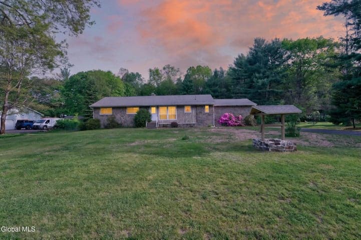 12 Maurice Lane, Clifton Park, NY, photo 1