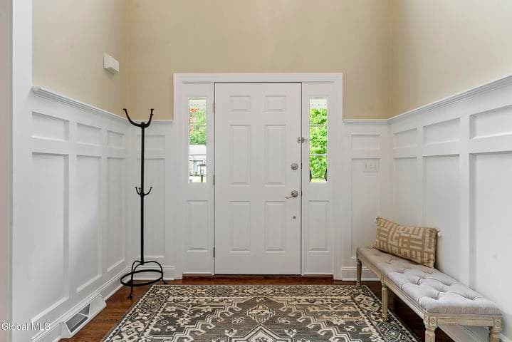 33 Tyler Drive, Saratoga Springs, NY, photo 3