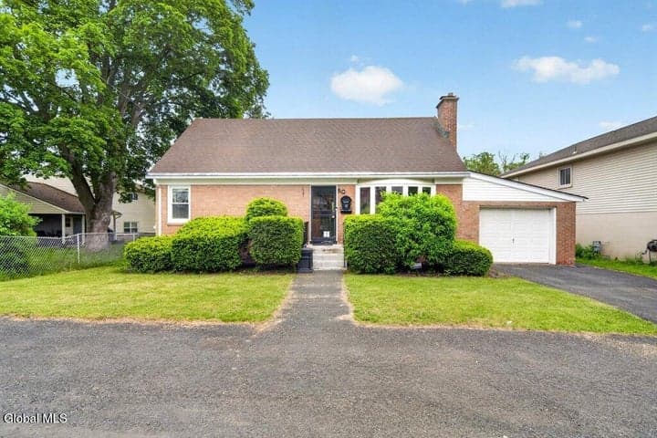 10 Warren Avenue, Albany, NY, photo 1