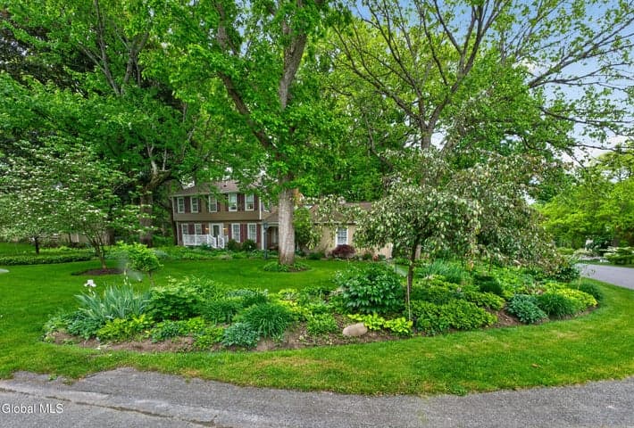 36 Carriage Road, Bethlehem, NY, photo 4