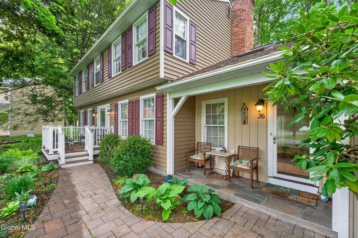 36 Carriage Road, Bethlehem, NY, photo 1