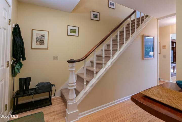 10 Longwood Drive, Saratoga Springs, NY, photo 5
