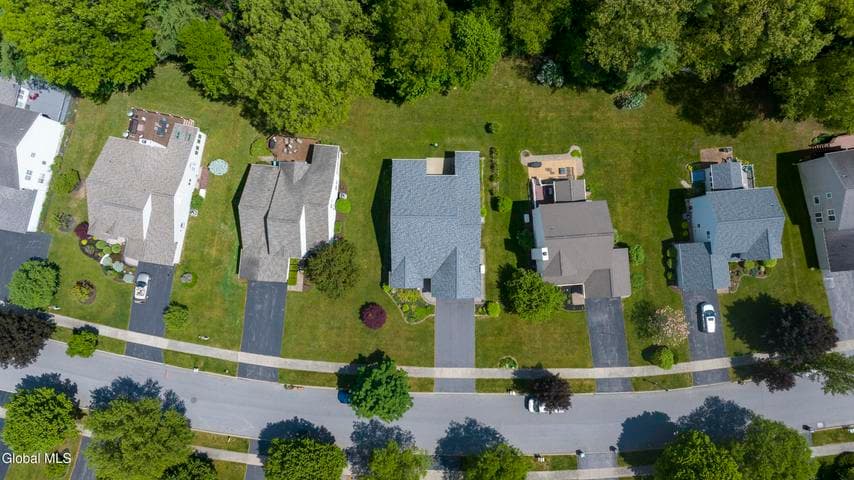 18 Waterview Drive, Saratoga Springs, NY, photo 4