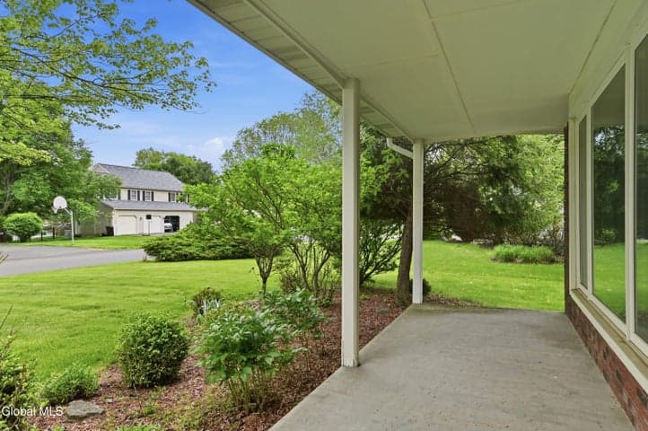 60 Surrey Mall, Slingerlands, NY, photo 5