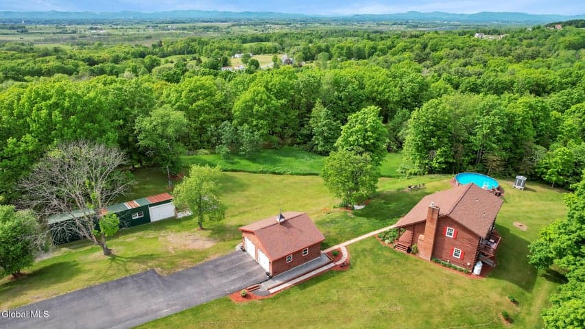 538 Pleasant Valley Road, Argyle, NY, photo 2