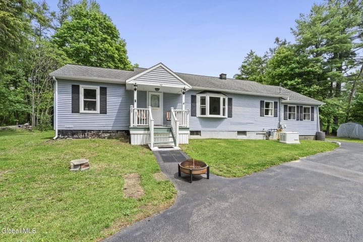 42 Midline Road, Ballston, NY, photo 4