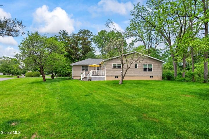 17 North Street, Delmar, NY, photo 3