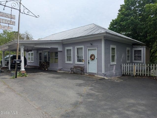 2025 Us Highway 20, Nassau, NY, photo 1