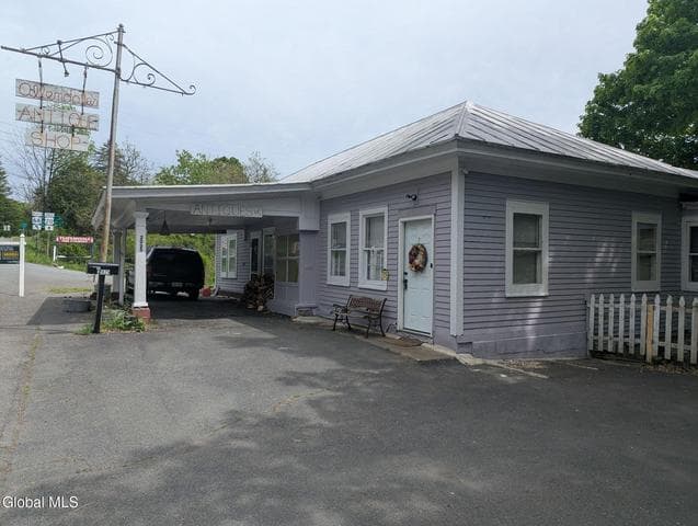 2025 Us Highway 20, Nassau, NY, photo 3