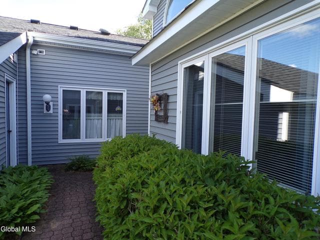 20 Westwood Drive, Queensbury, NY, photo 3