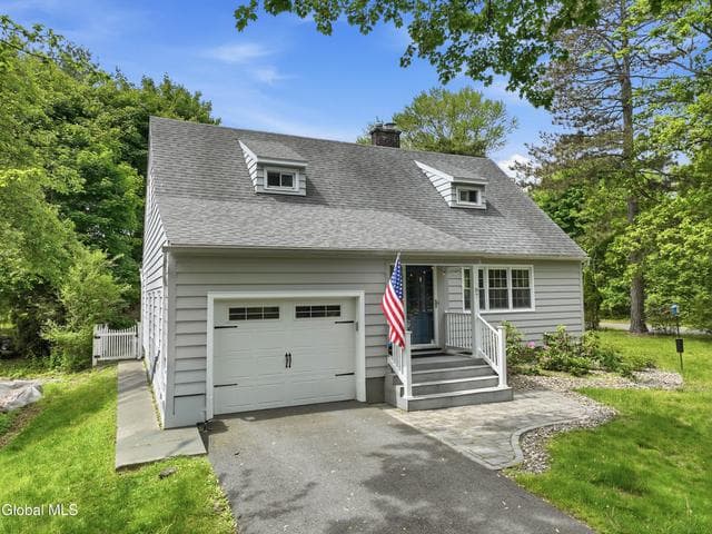 87 Murray Avenue, Delmar, NY, photo 2