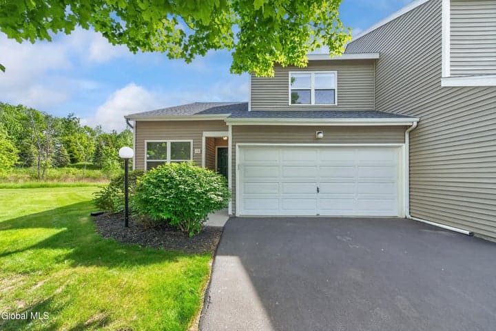 108 Harvard Road, Colonie, NY, photo 1