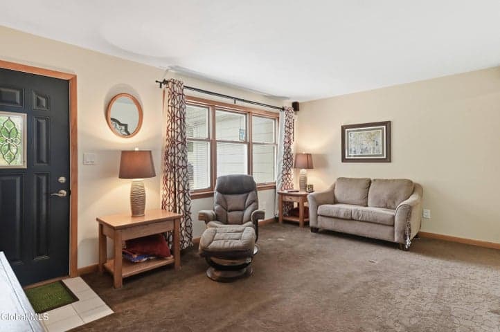 3403 Gari Lane, Guilderland, NY, photo 3