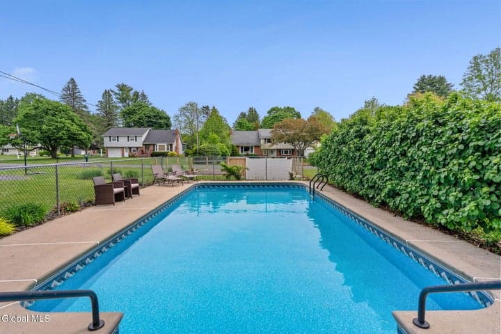 11 Sparton Lane, Glenville, NY, photo 4