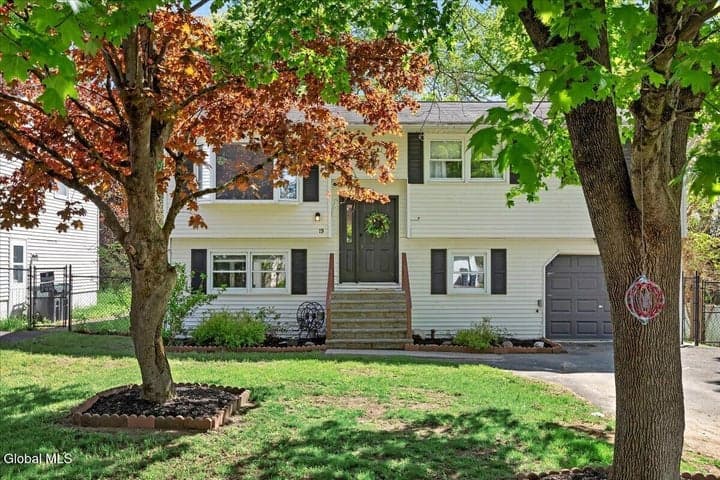 19 James Lane, Troy, NY, photo 1