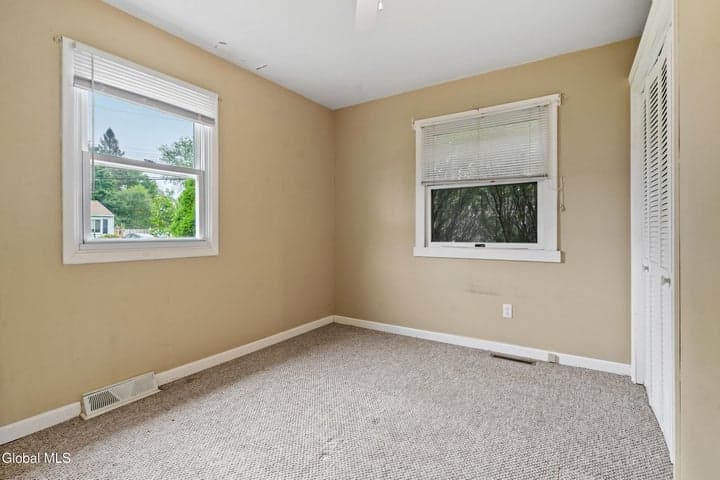 5 Mary Hadge Drive, Colonie, NY, photo 3